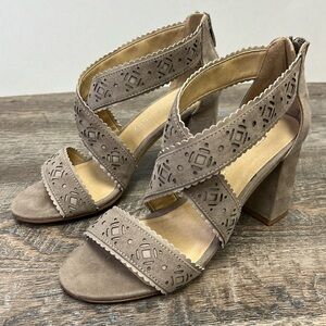 NEW CL by Laundry BIZ Block Heel Sandals Size 6